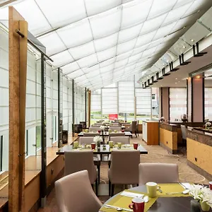 **** Hotel Leonardo Bonn Airport Německo